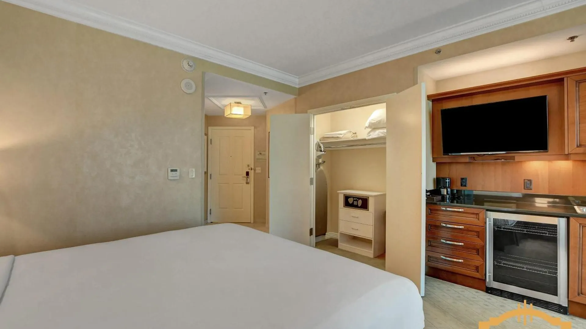 Holiday home Mgm Signature-04-611 Strip View Jacuzzi Studio Las Vegas United States